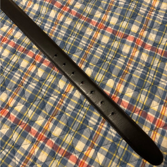 Perry Ellis Reversible Leather Belt with Silver Buckle - Picture 4 of 4